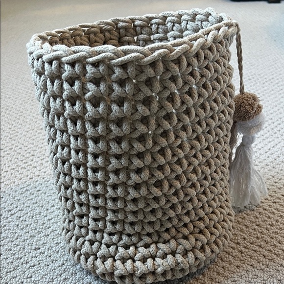 UGG Tan Knit Cosmetic Bag - Picture 5 of 5